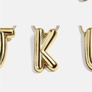 Bubble initial necklace “K” in gold from Baublebar